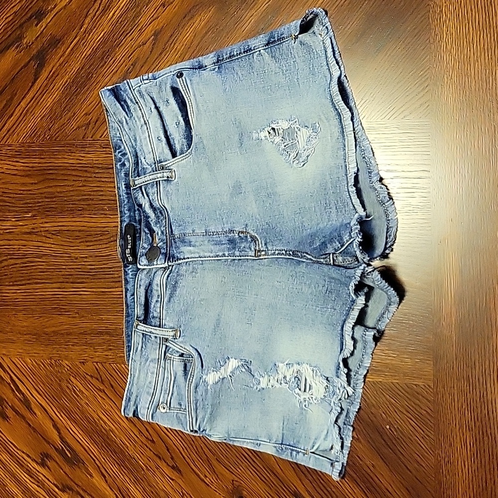 EUC | STS BLUE | Aubrey Mid Rise Fray Hem Side Slit Boyfriend Short